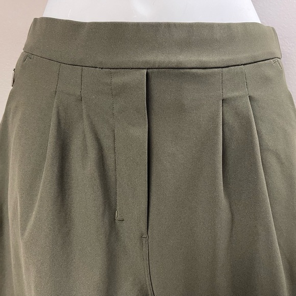 EUC Olive Green Lululemon Pants Size 4 - Picture 6 of 6
